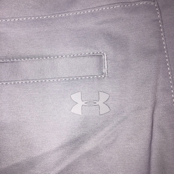 Under Armour NWT! Loose Grey Short Size 18 - Picture 11 of 14